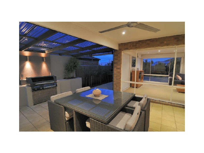 25 Red Oak Terrace, Lyndhurst VIC 3975