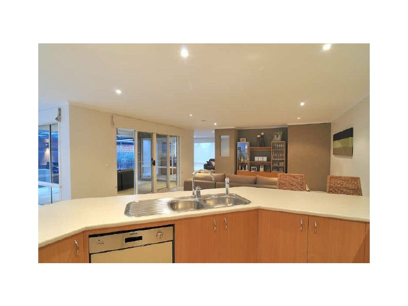 25 Red Oak Terrace, Lyndhurst VIC 3975