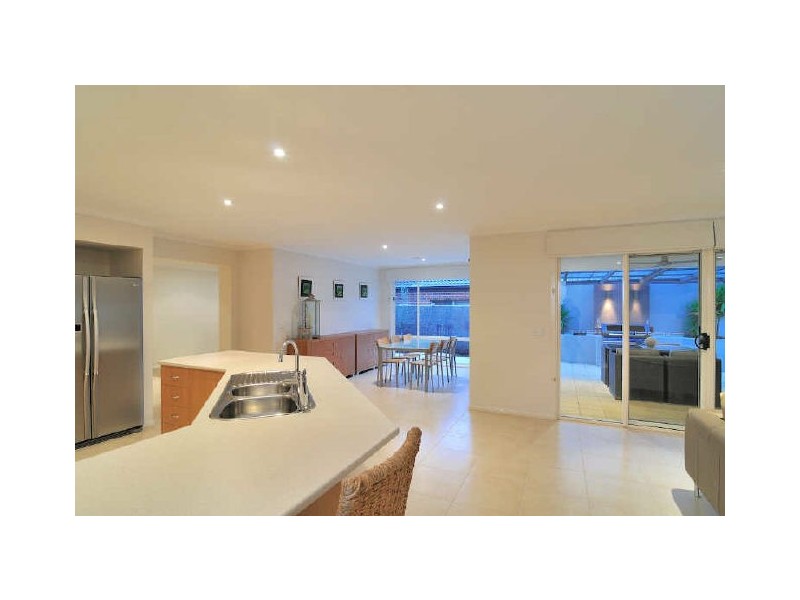 25 Red Oak Terrace, Lyndhurst VIC 3975