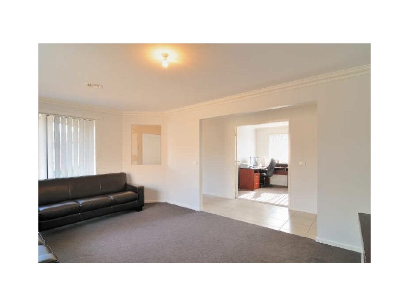 5 Ingel Place, Hampton Park VIC 3976