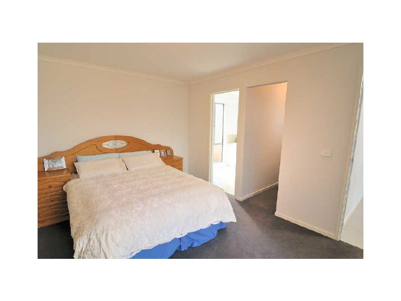 5 Ingel Place, Hampton Park VIC 3976