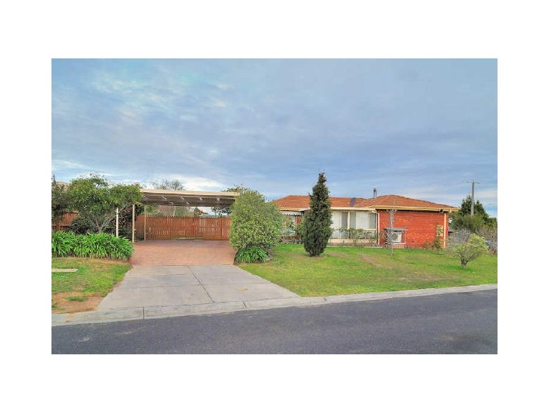 113 Warana Drive, Hampton Park VIC 3976
