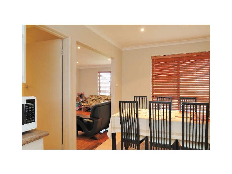 14 Somerville Road, Hampton Park VIC 3976