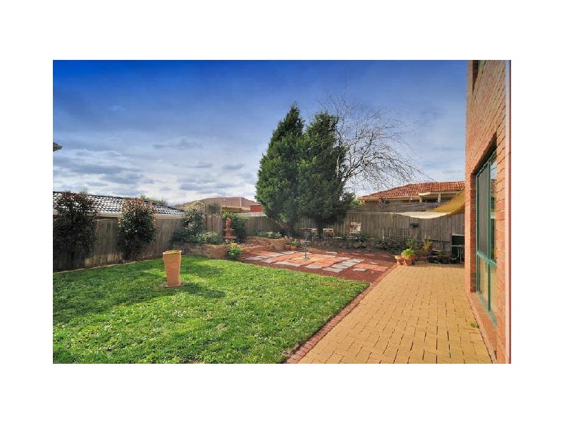 3 Gull Way, Narre Warren South VIC 3805