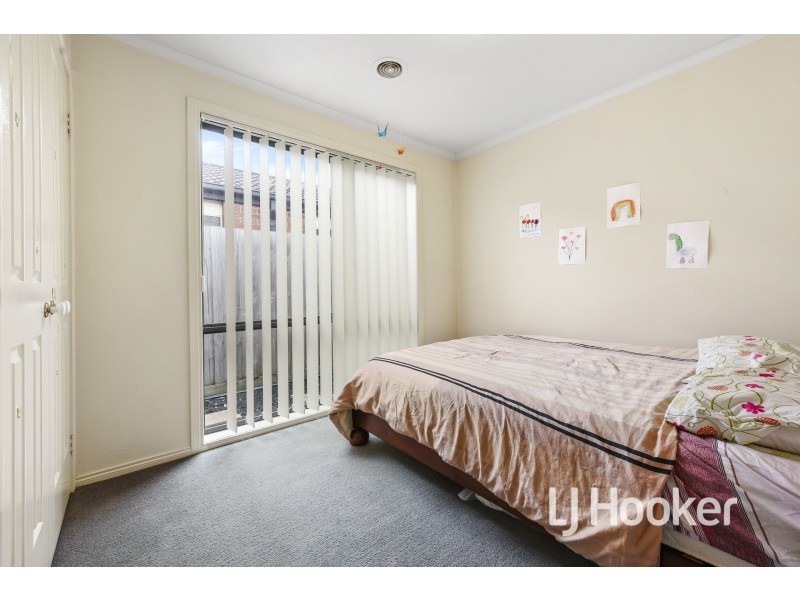 10 Providence Drive, Cranbourne West VIC 3977