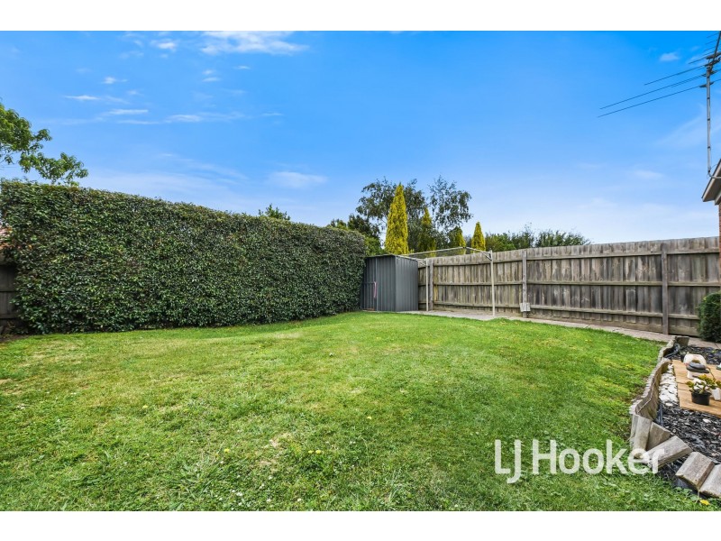 10 Providence Drive, Cranbourne West VIC 3977