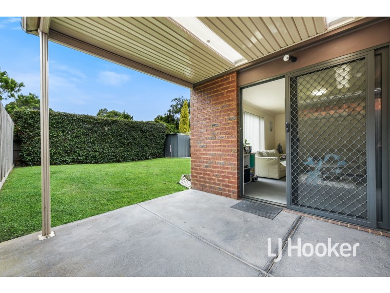 10 Providence Drive, Cranbourne West VIC 3977