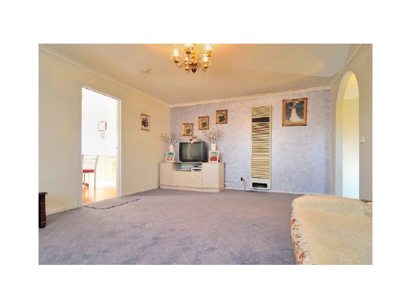 13 Barnsbury Court, Hampton Park VIC 3976