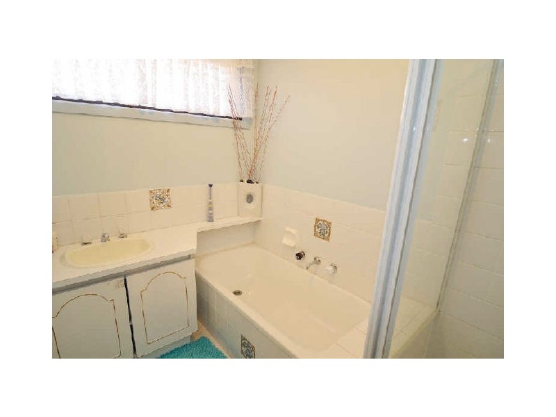 13 Barnsbury Court, Hampton Park VIC 3976