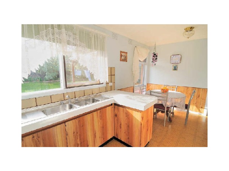 13 Barnsbury Court, Hampton Park VIC 3976