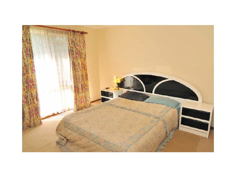 14 Geraldine Drive, Hampton Park VIC 3976