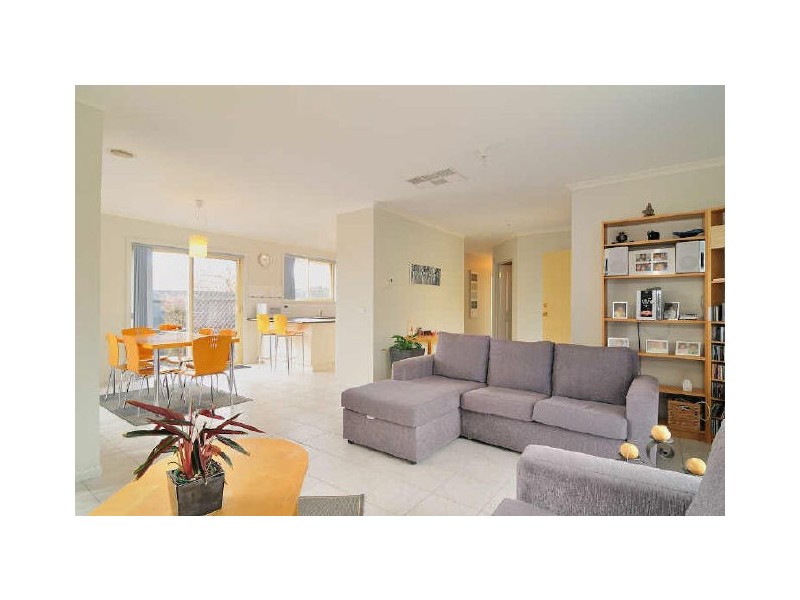 5/70-74 Robjant Street, Hampton Park VIC 3976