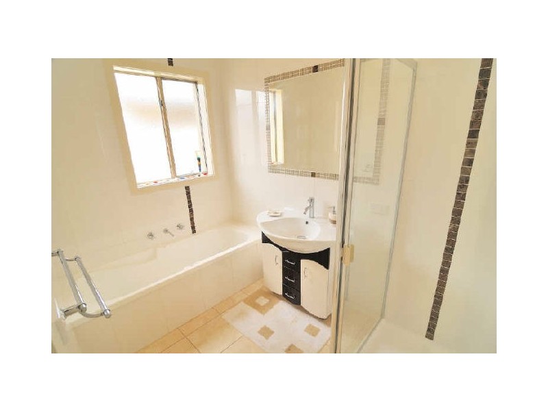 23a King Street, Pakenham VIC 3810