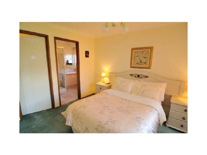 10 Alaster Court, Hampton Park VIC 3976