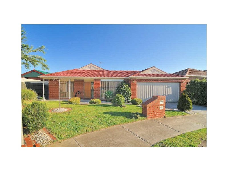 16 Summit Court, Hampton Park VIC 3976