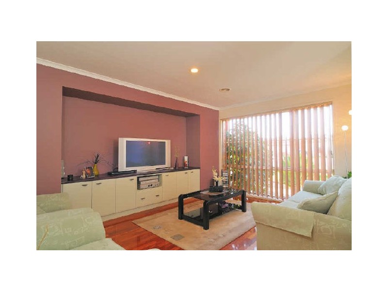 16 Summit Court, Hampton Park VIC 3976