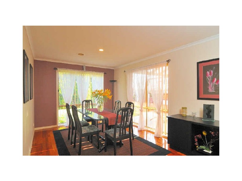 16 Summit Court, Hampton Park VIC 3976