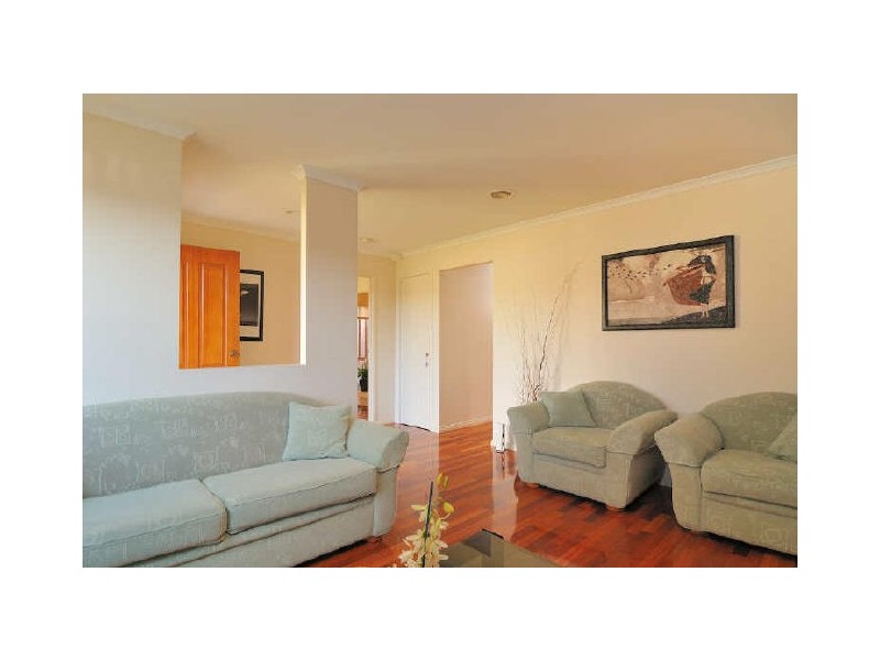 16 Summit Court, Hampton Park VIC 3976