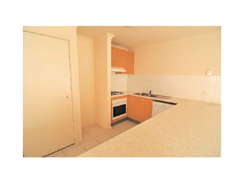 18/4 Paydon Way, Hampton Park VIC 3976