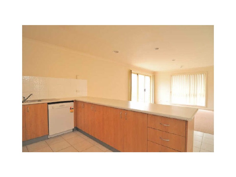 18/4 Paydon Way, Hampton Park VIC 3976