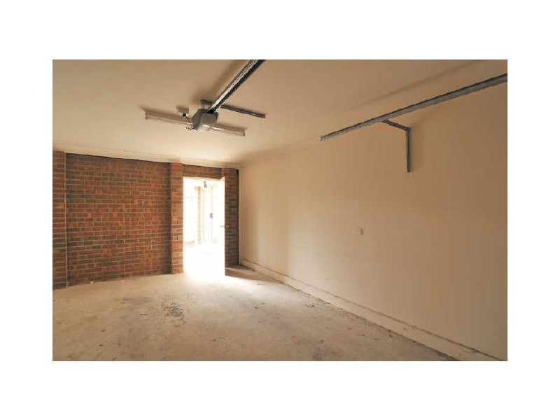 18/4 Paydon Way, Hampton Park VIC 3976