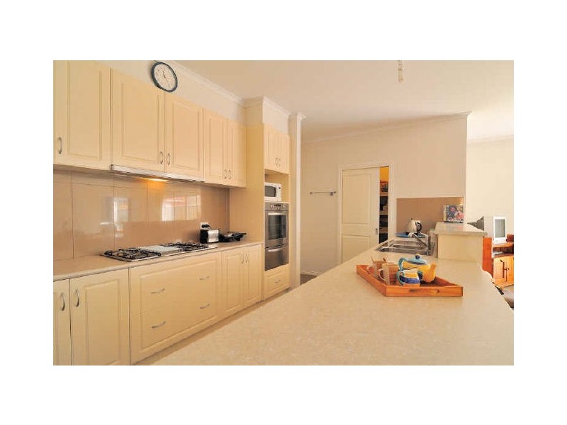 11 Desert Rose Court, Cranbourne VIC 3977