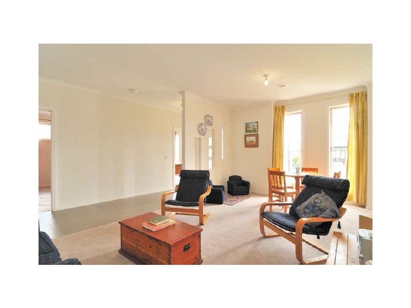 11 Desert Rose Court, Cranbourne VIC 3977