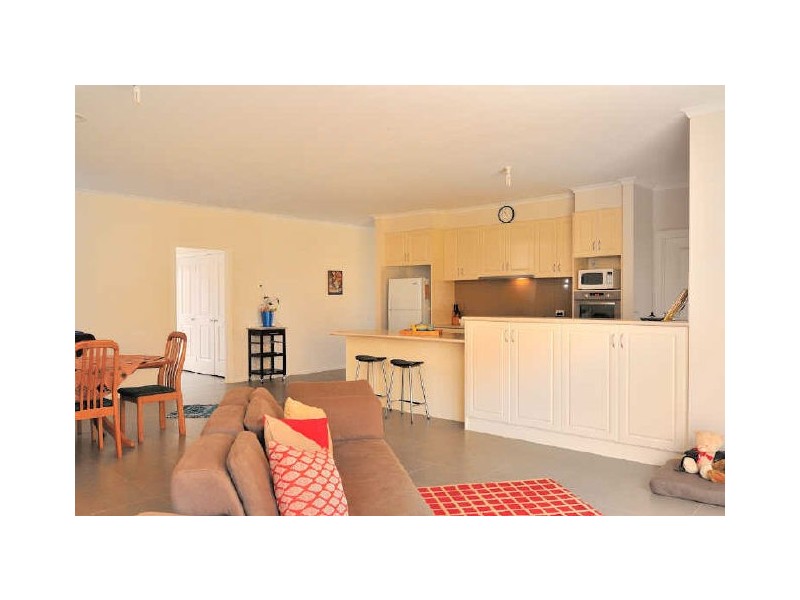 11 Desert Rose Court, Cranbourne VIC 3977