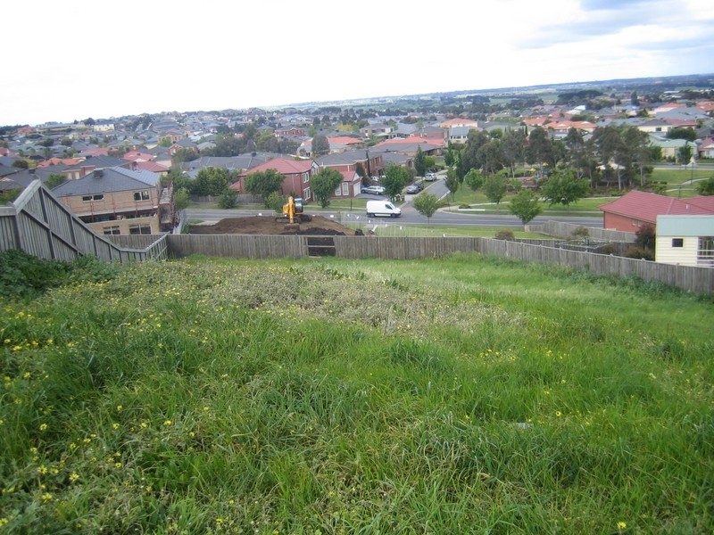 9 Constitution Rise, Berwick VIC 3806