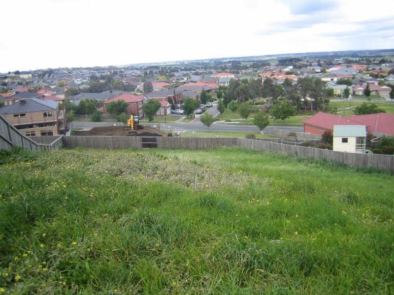 9 Constitution Rise, Berwick VIC 3806