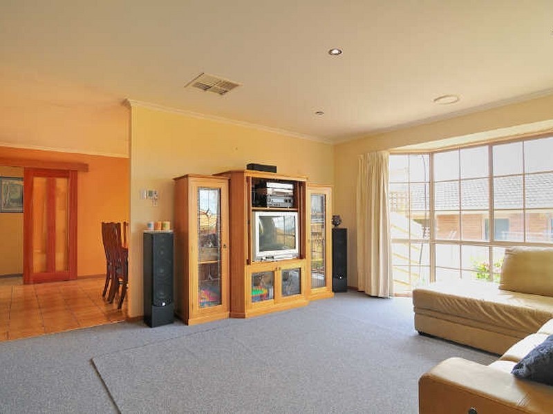 7 Kensington Court, Hampton Park VIC 3976