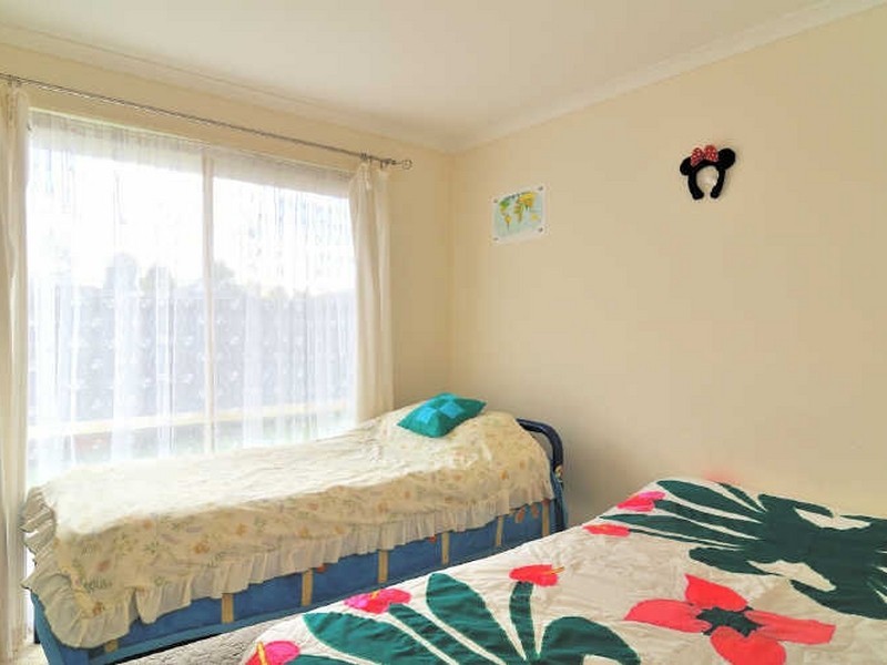 2 Elpara Way, Hampton Park VIC 3976