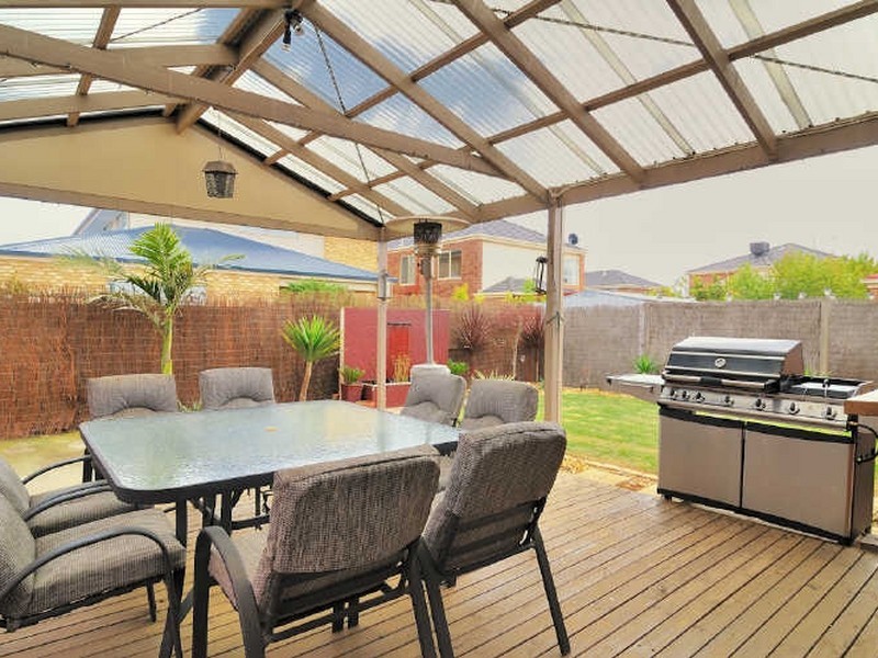 7 Oakford Rise, Hampton Park VIC 3976