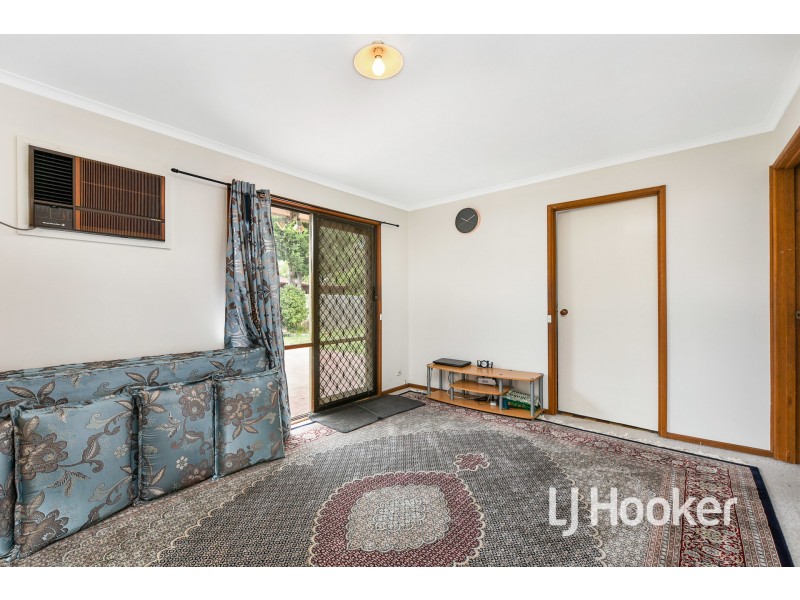 27 Strong Drive, Hampton Park VIC 3976