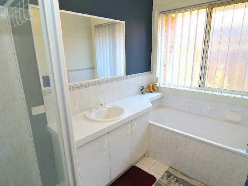 2 Viewside Way, Hampton Park VIC 3976