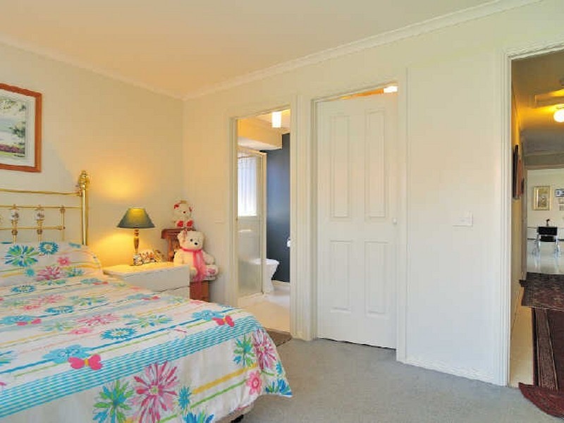 2 Viewside Way, Hampton Park VIC 3976