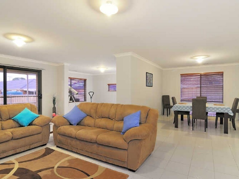 18 Tetrabine Way, Lyndhurst VIC 3975