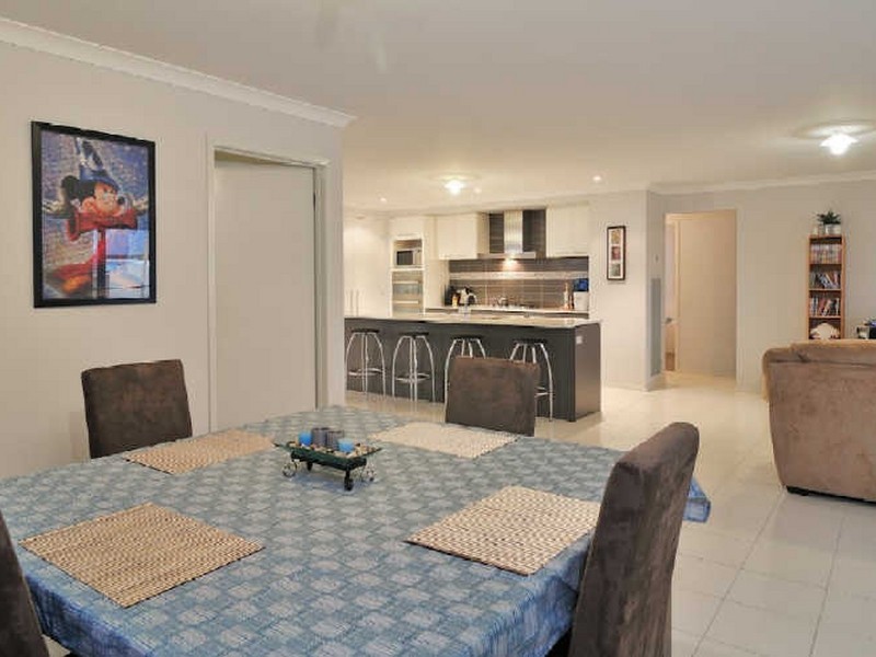 18 Tetrabine Way, Lyndhurst VIC 3975