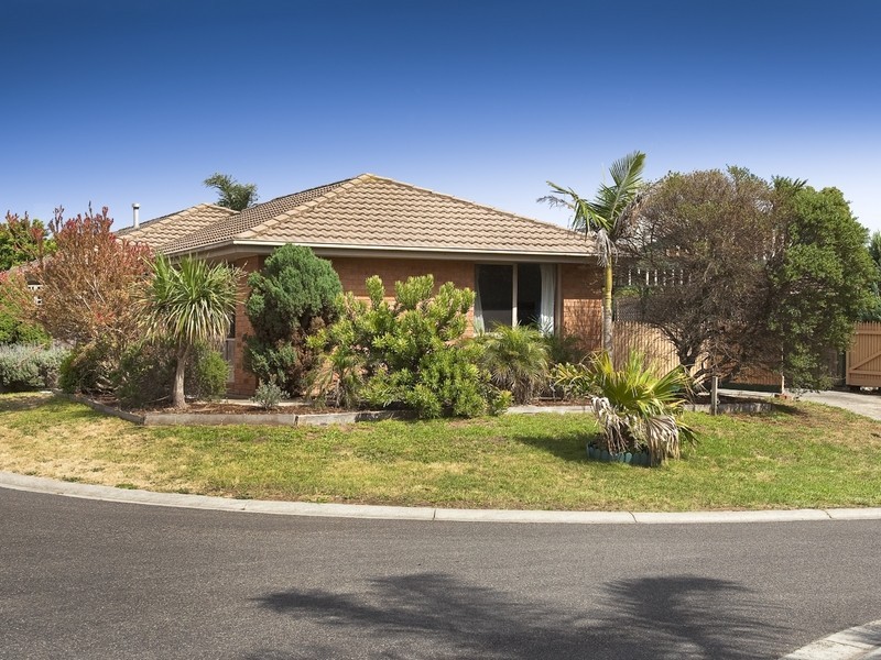 11 Mayruck Rise, Hampton Park VIC 3976