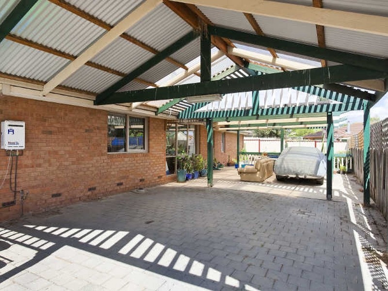 11 Mayruck Rise, Hampton Park VIC 3976