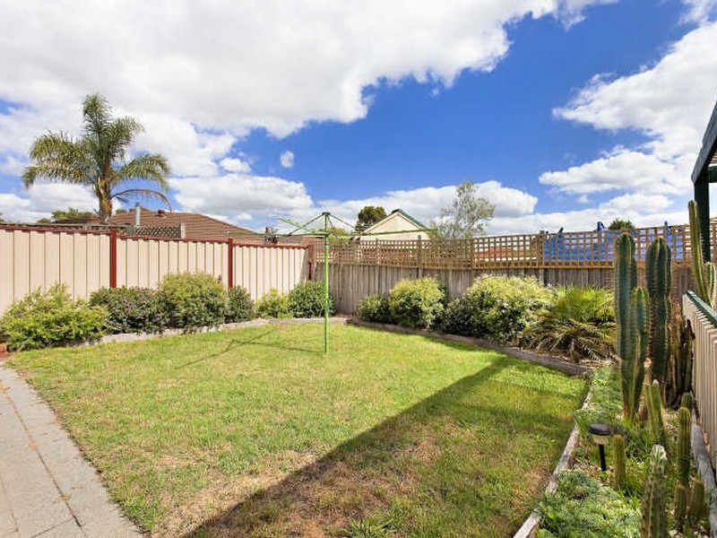 11 Mayruck Rise, Hampton Park VIC 3976