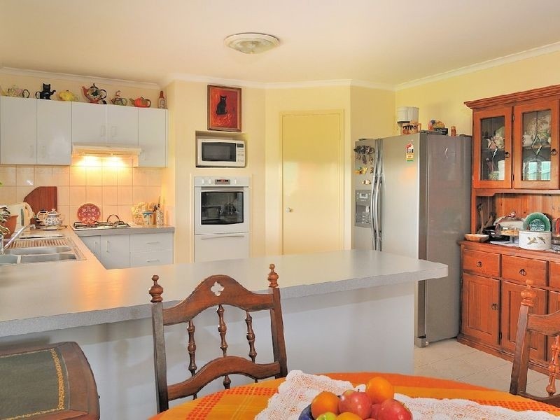 32 Geraldine Drive, Hampton Park VIC 3976