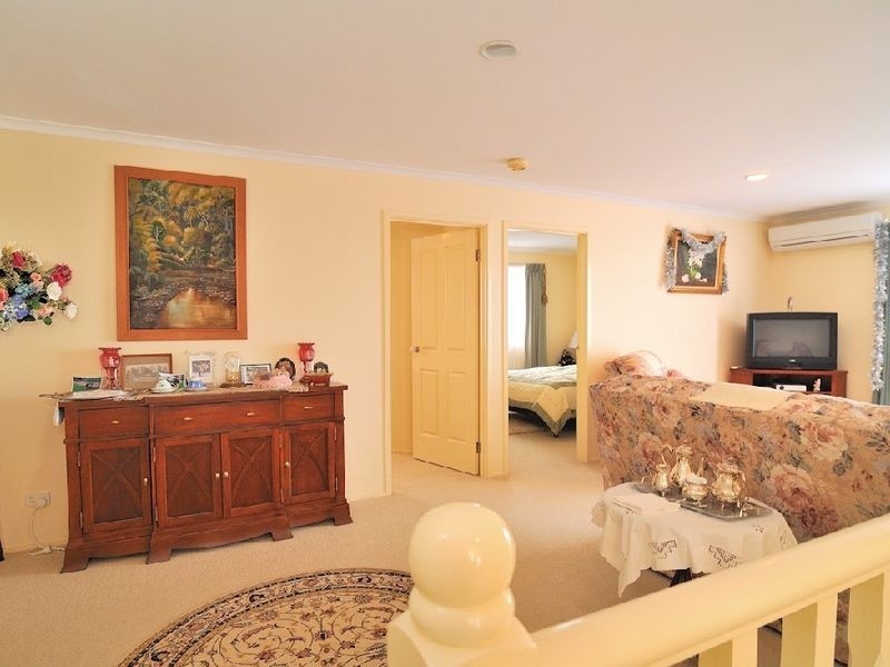 32 Geraldine Drive, Hampton Park VIC 3976