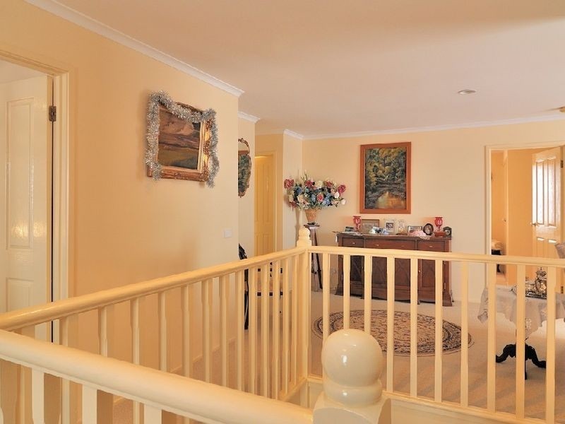 32 Geraldine Drive, Hampton Park VIC 3976