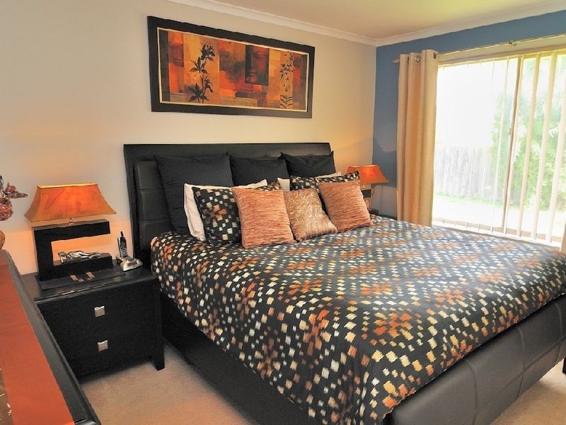 2 Princess Maria Place, Hampton Park VIC 3976