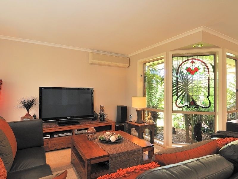 2 Princess Maria Place, Hampton Park VIC 3976