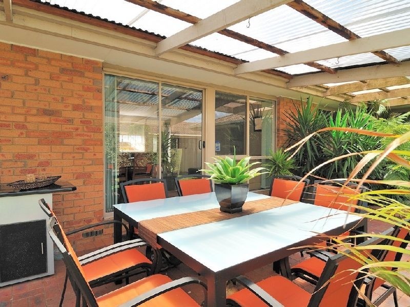 2 Princess Maria Place, Hampton Park VIC 3976