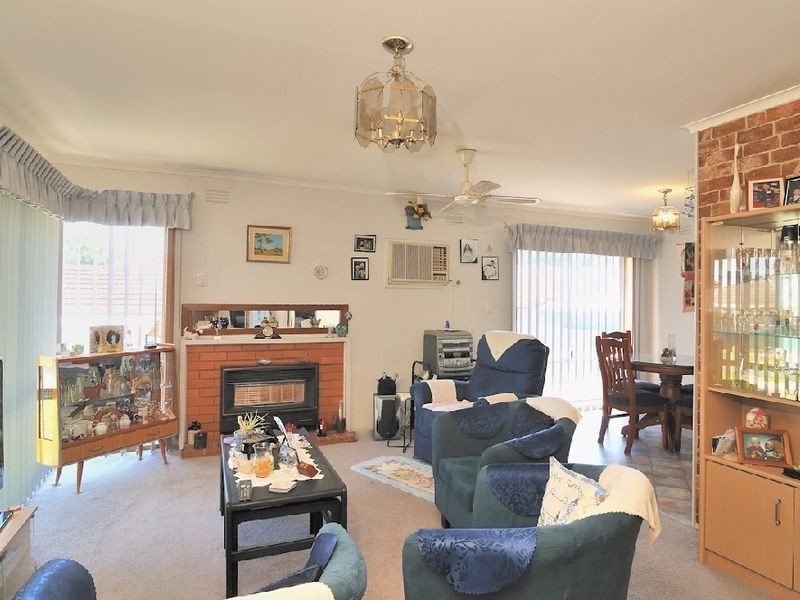 2 View Street, Hampton Park VIC 3976