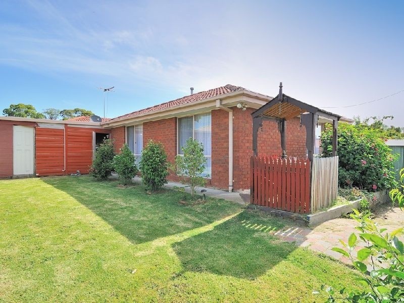 6 Yasmin Court, Hampton Park VIC 3976