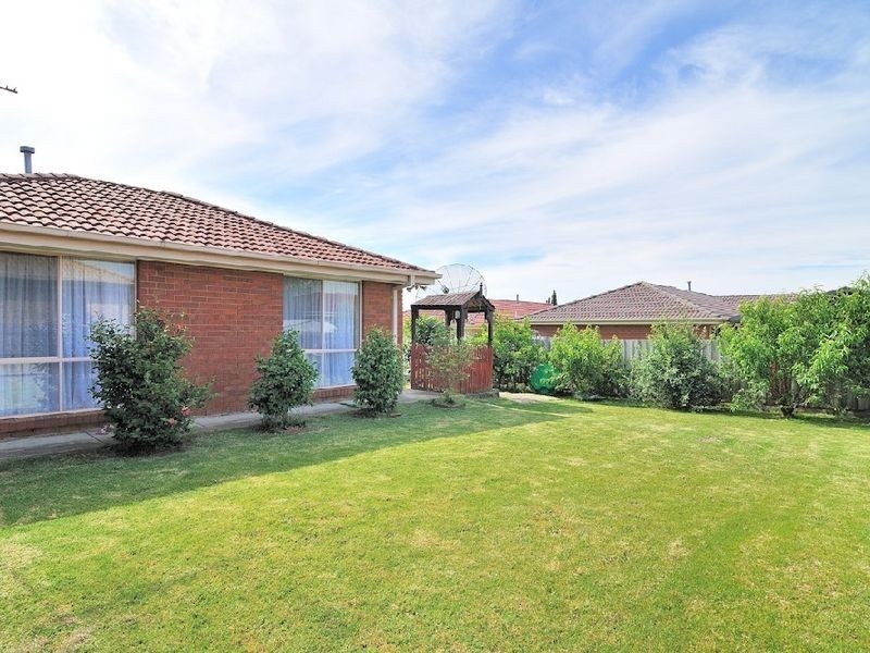 6 Yasmin Court, Hampton Park VIC 3976